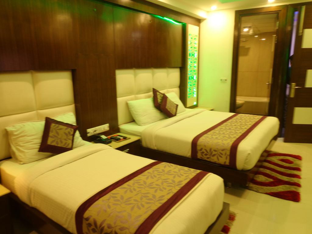Hotel Station View Opposite New Delhi Railway Экстерьер фото