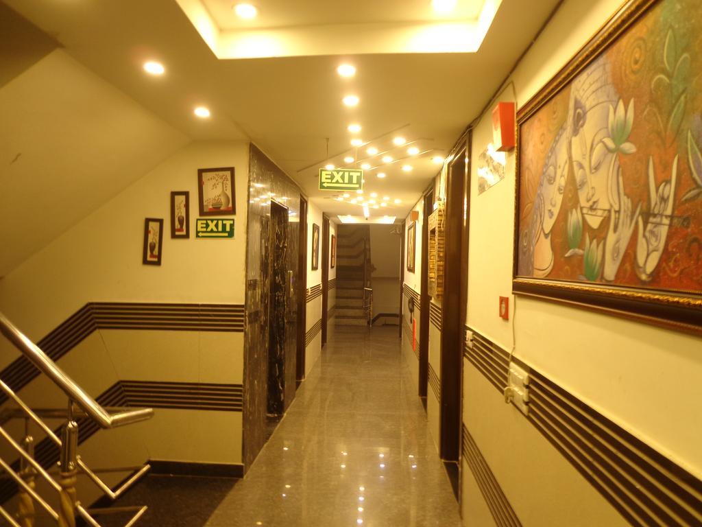 Hotel Station View Opposite New Delhi Railway Экстерьер фото