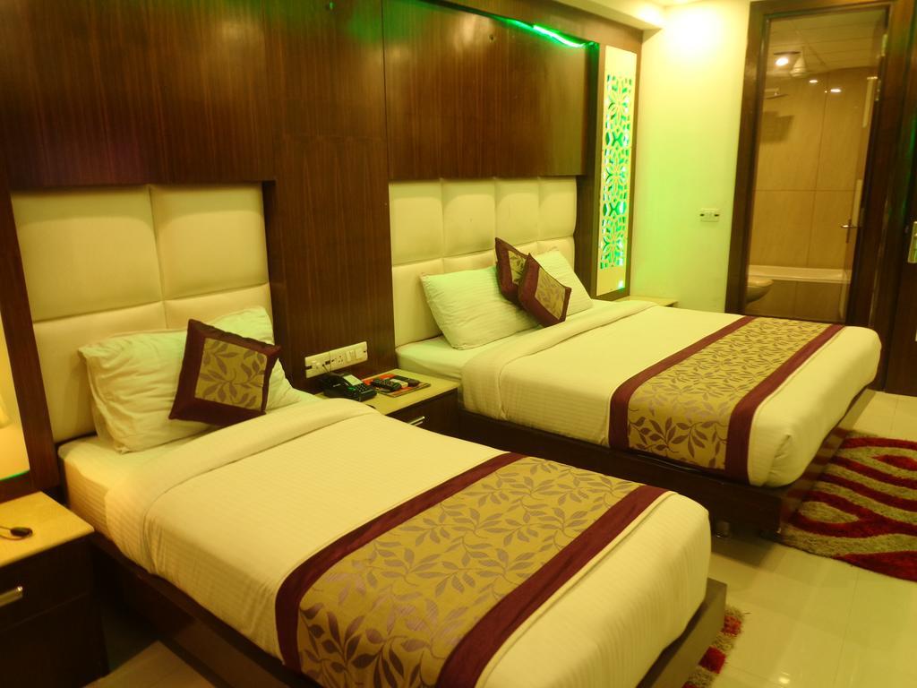 Hotel Station View Opposite New Delhi Railway Экстерьер фото