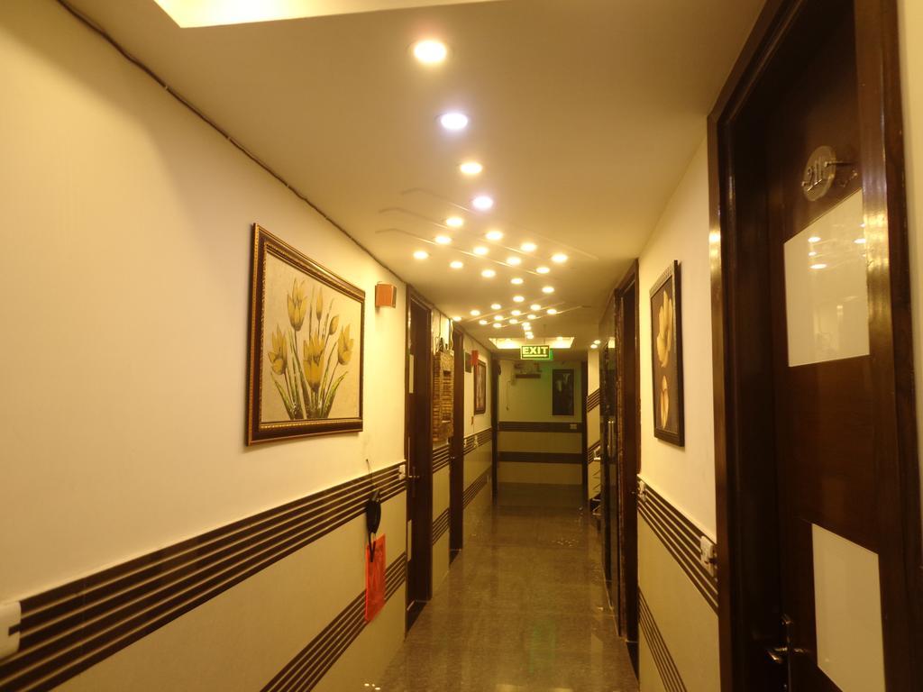 Hotel Station View Opposite New Delhi Railway Экстерьер фото