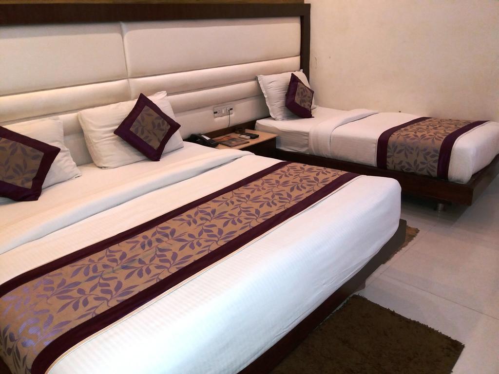 Hotel Station View Opposite New Delhi Railway Экстерьер фото